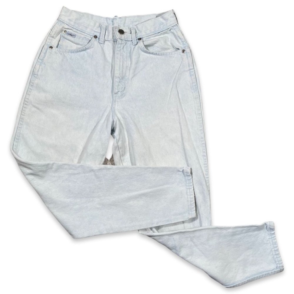 Vintage 80s/90s Chic brand High Waist Slim Fit Tapered Mom Jeans (Light Wash)